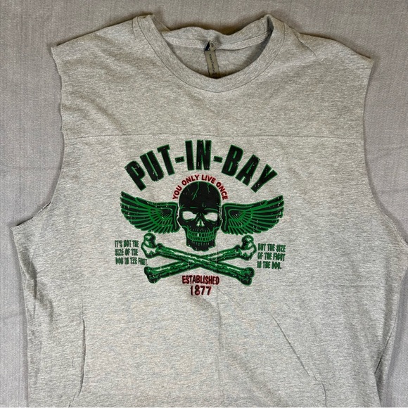 Put-in-Bay Skull & Wings Graphic Sleeveless Muscle Tank Top XXL - Picture 2 of 3
